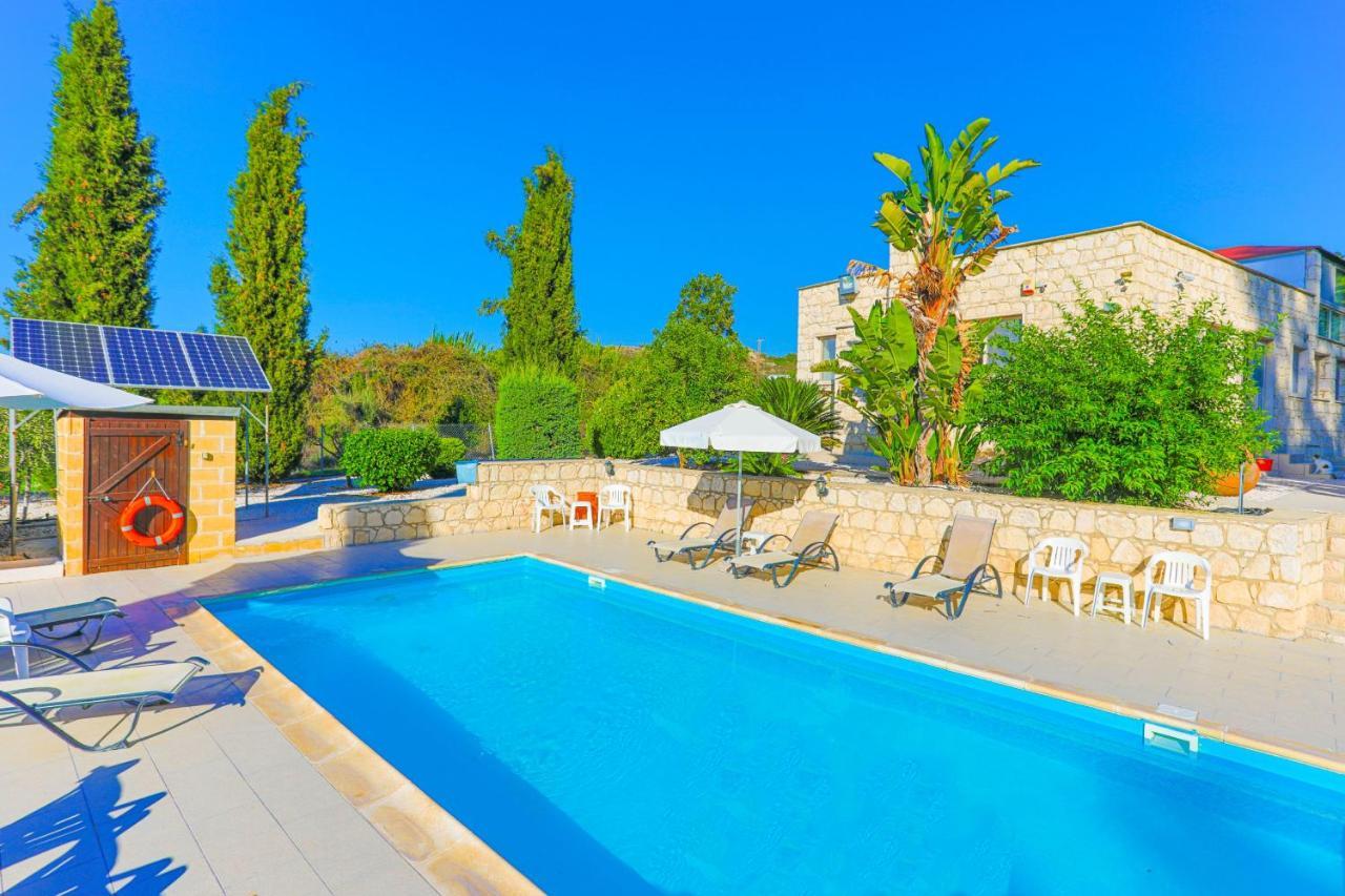Villa Georgios Rafaela 폴리스 외부 사진